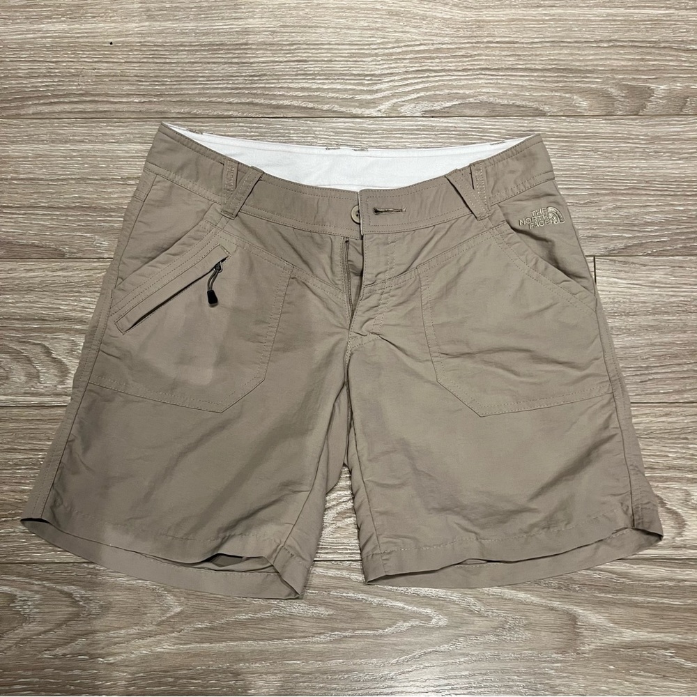 The North Face Utility Shorts in Khaki
